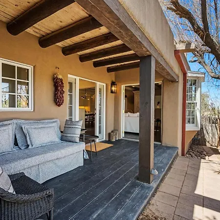 Casa Tatiz • Privacy In A Southwestern Gem Santa Fe