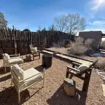 Casa Tatiz • Privacy In A Southwestern Gem