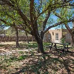 Casa Tatiz • Privacy In A Southwestern Gem